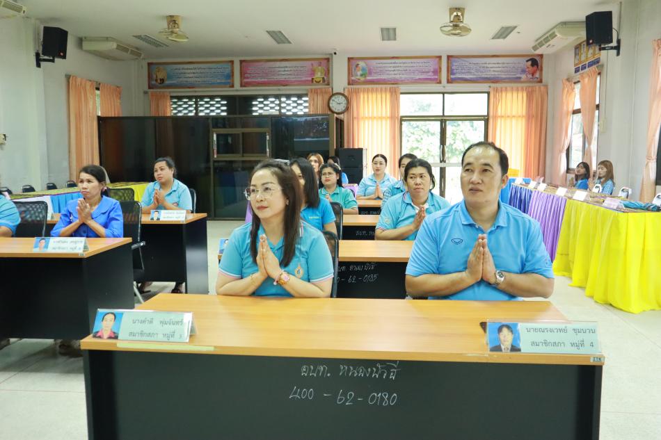 ร่วมพิธีเจริญพระพุทธมนต์ และปฏิบัติธรรมเจริญสมาธิภาวนา  เพื่อถวายพระพรชัยมงคล  และถวายพระราชกุศลแด่สมเด็จพระนางเจ้าสิริกิติ์  พระบรมราชินีนาถ พระบรมราชชนนีพันปีหลวง