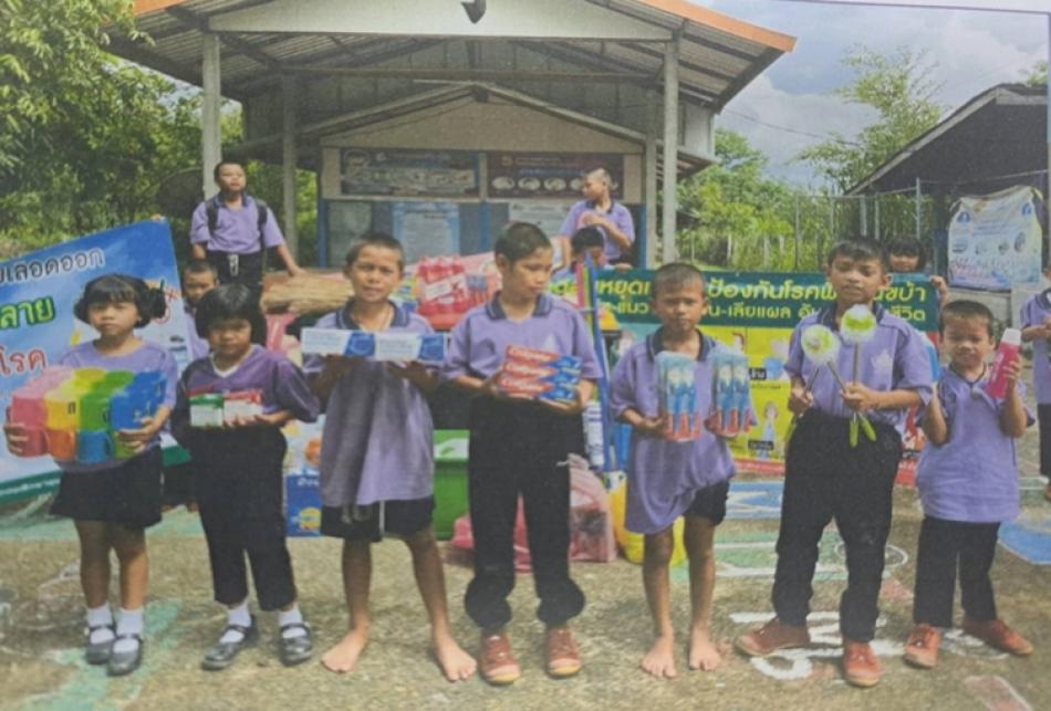 โครงการสร้างเสริมสุขภาพและป้องกันโรคในโรงเรียน 