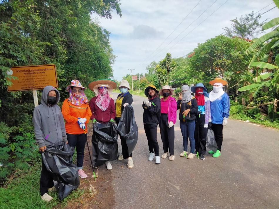 กิจกรรมรักษาความสะอาดตามเส้นทางถนนสายหลักและสายรองในเขตพื้นที่ตำบลหนองบัวฮี
